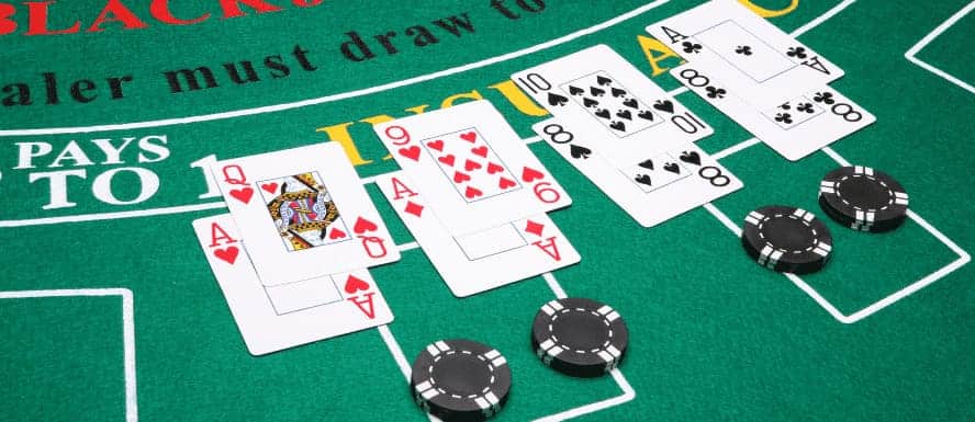 dividir cartas en blackjack